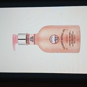 Avon Veilment Natural Spa Black Rose Body Scrub & Cleanser.
